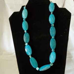 Necklace (b4)